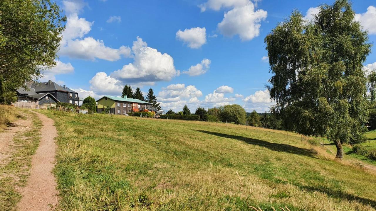 Monis Gemuetliche Ferienwohnungen Suhl Buitenkant foto