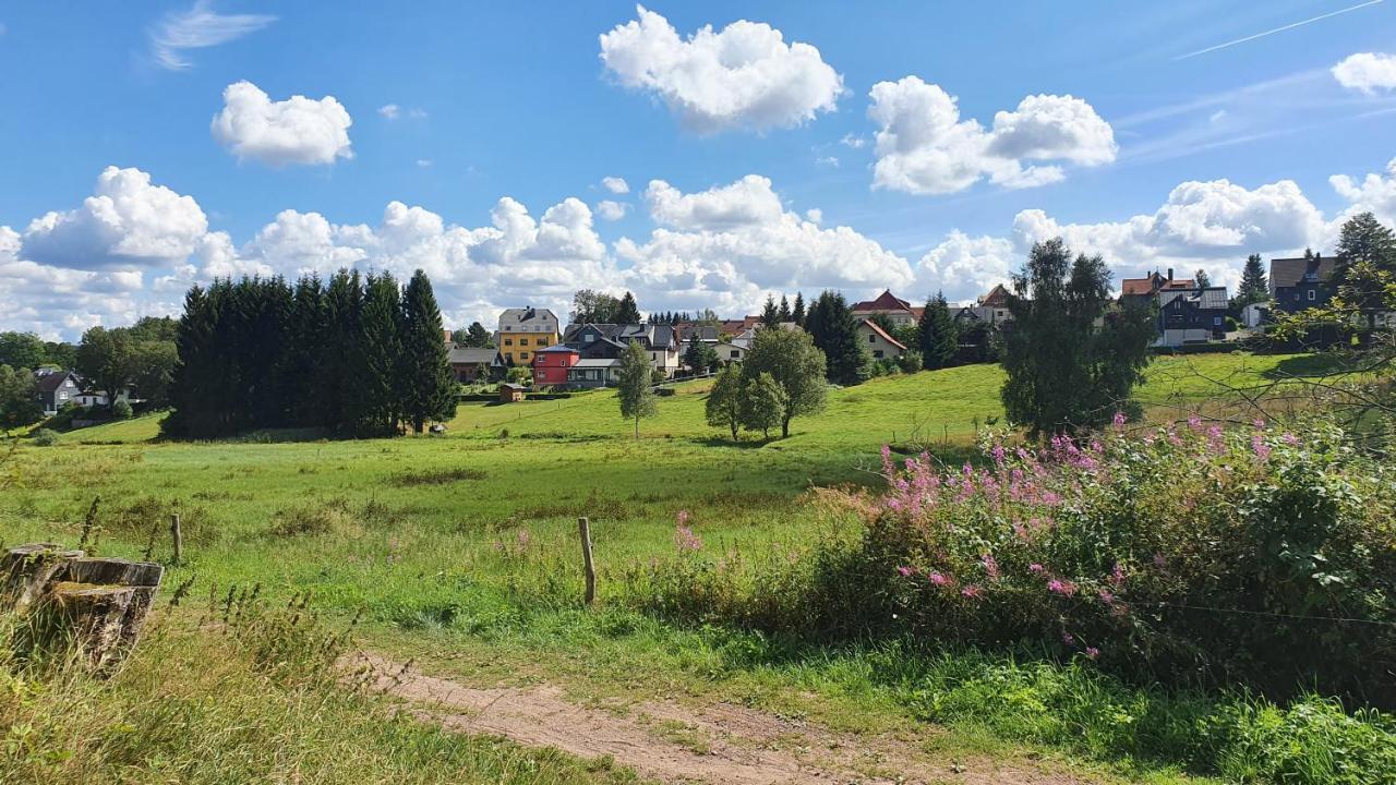 Monis Gemuetliche Ferienwohnungen Suhl Buitenkant foto