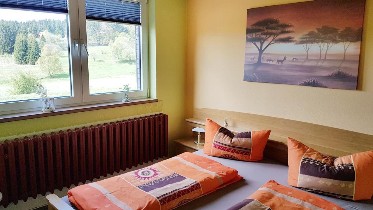 Monis Gemuetliche Ferienwohnungen Suhl Buitenkant foto